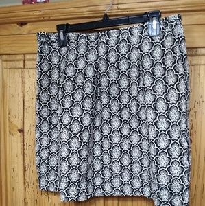 Black and white print skirt from The Loft sz 12